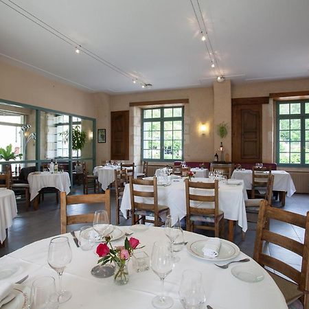 Hotel Le Lion D'Or Manzac-sur-Vern Zewnętrze zdjęcie