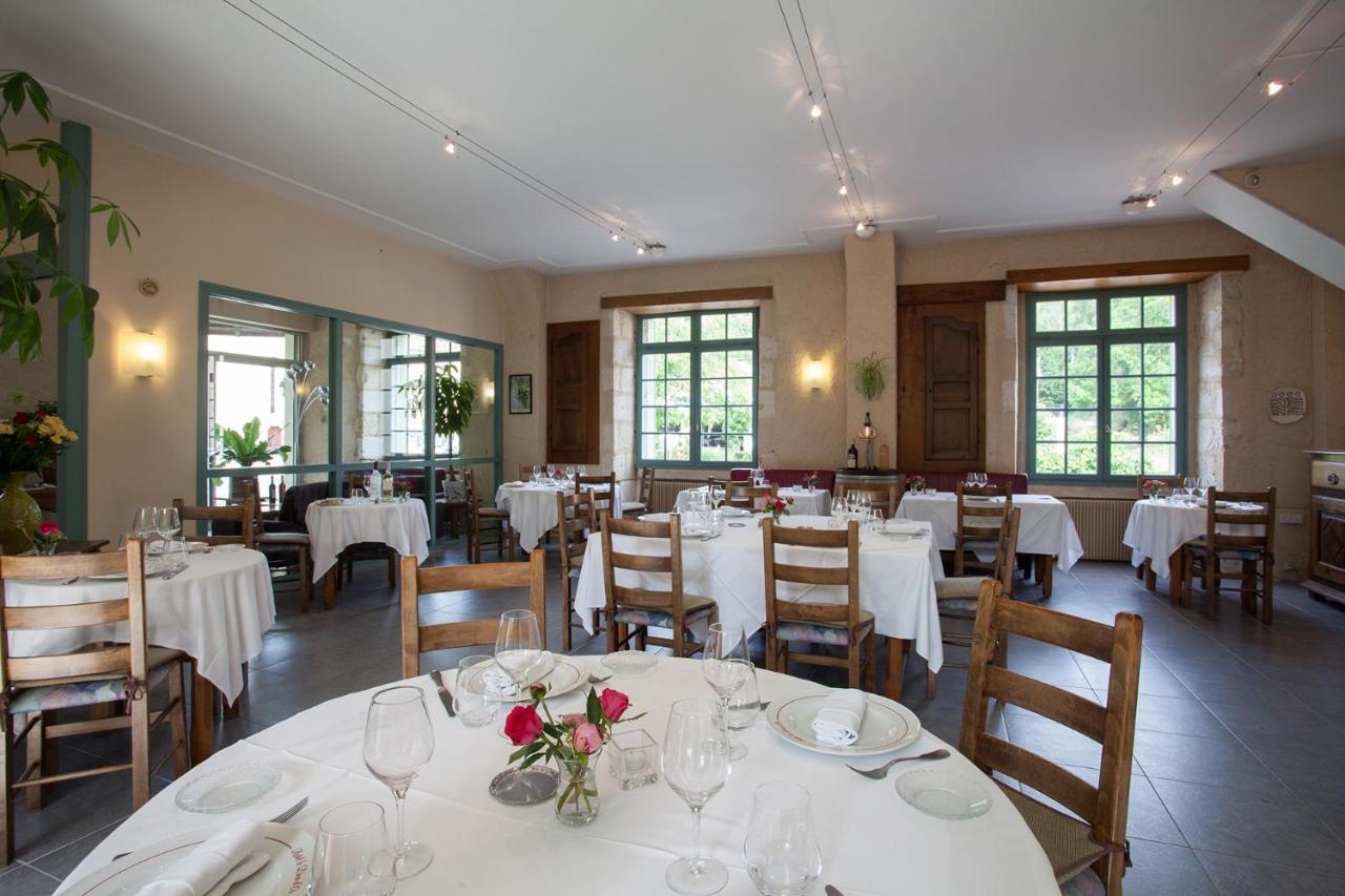Hotel Le Lion D'Or Manzac-sur-Vern Zewnętrze zdjęcie