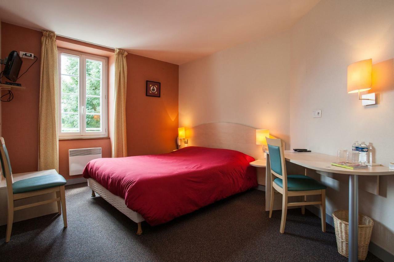 Hotel Le Lion D'Or Manzac-sur-Vern Zewnętrze zdjęcie