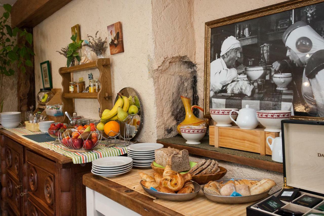 Hotel Le Lion D'Or Manzac-sur-Vern Zewnętrze zdjęcie