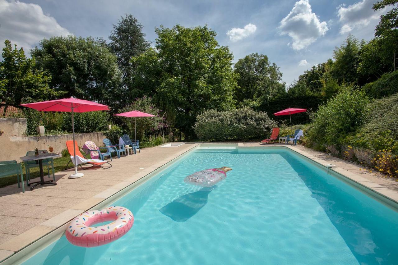 Hotel Le Lion D'Or Manzac-sur-Vern Zewnętrze zdjęcie