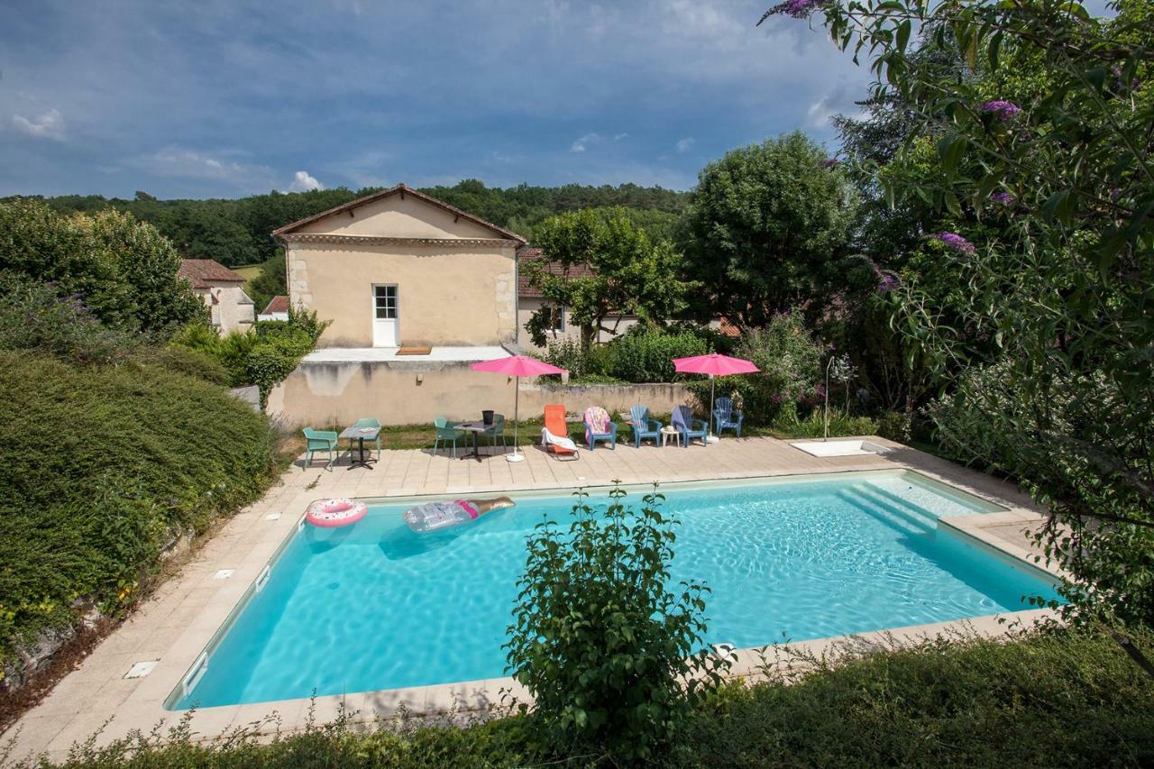 Hotel Le Lion D'Or Manzac-sur-Vern Zewnętrze zdjęcie